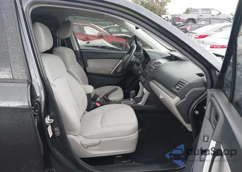 2015 Subaru Forester 2.5I Premium z USA, uszkodzony, nr VIN JF2SJADC2FH499914